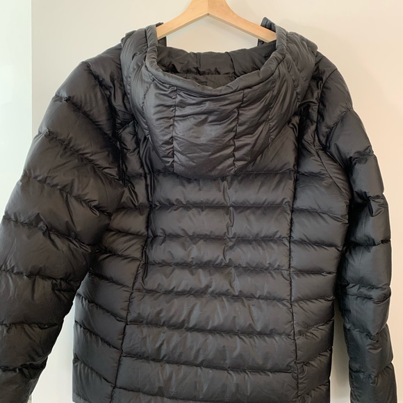 Patagonia Women’s Down Hoodie - Picture 2 of 4